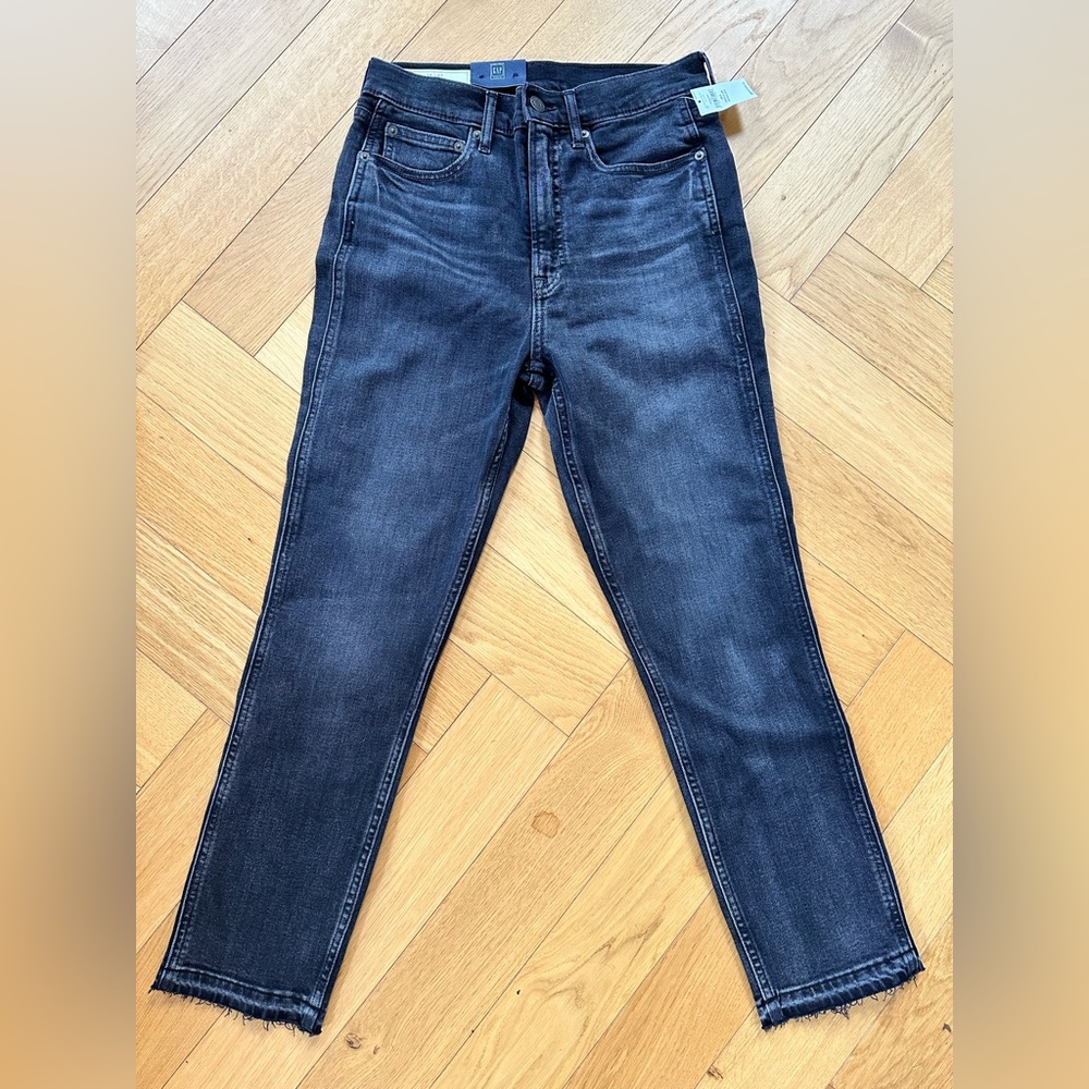 NWT Gap Cigarette High Rise Faded Black size 28